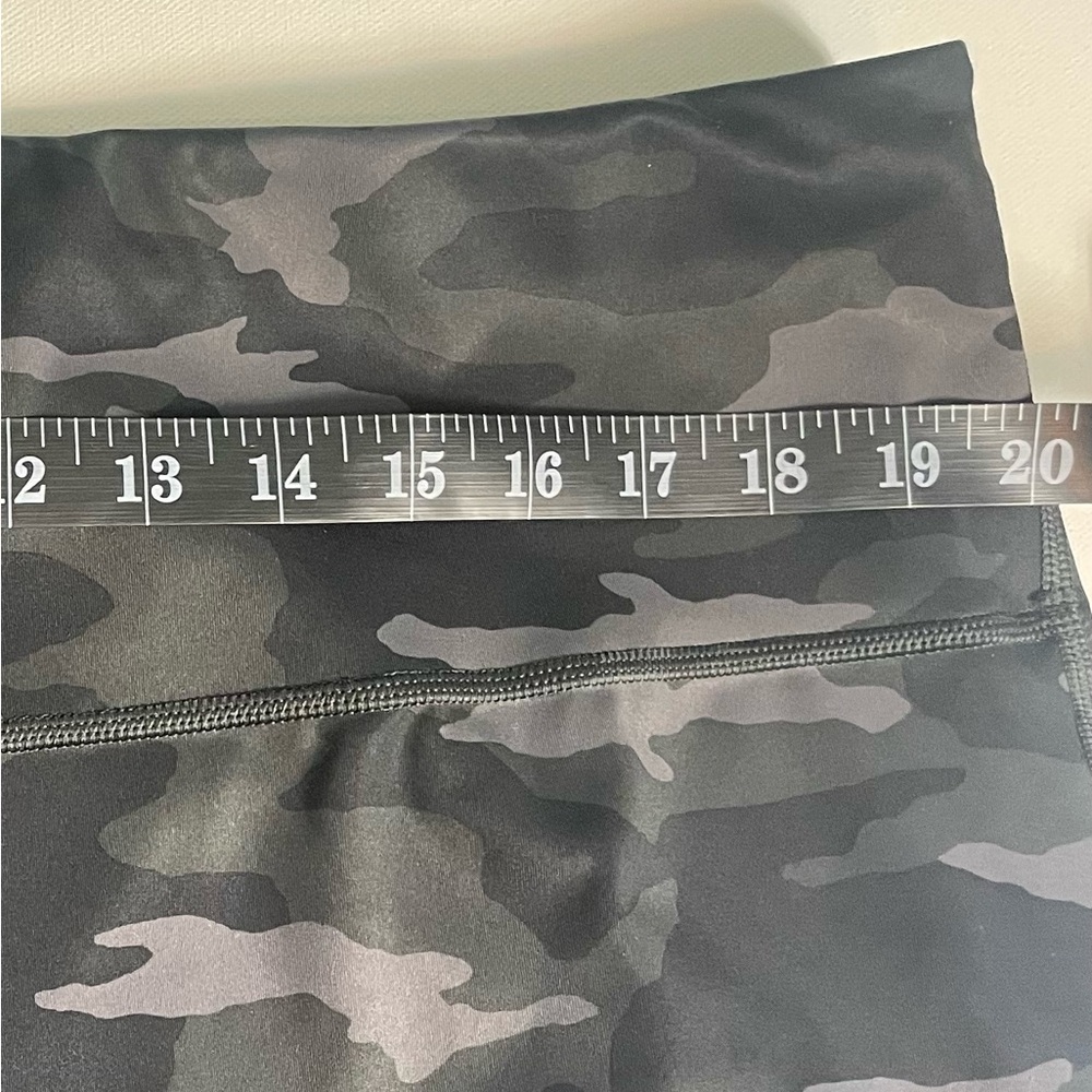 Athleta Ultimate Camo 7/8 Tights Women’s 3X Black Gray Leggings - Picture 10 of 10